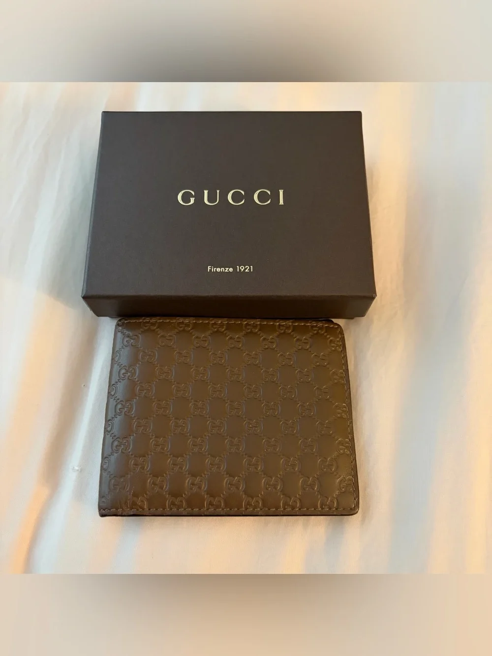 VINTAGE Gucci Men's Microguccissima Brown Leather Bifold Wallet Made In Italy.